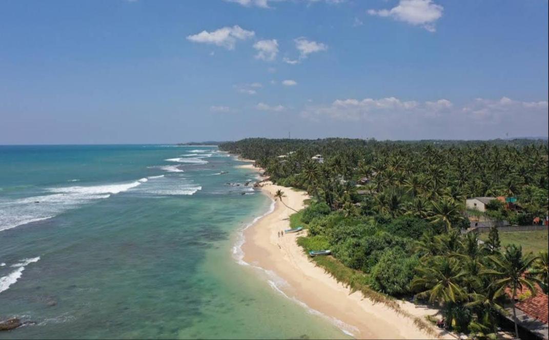 Blue Corals Beach Bungalow Matara Ngoại thất bức ảnh
