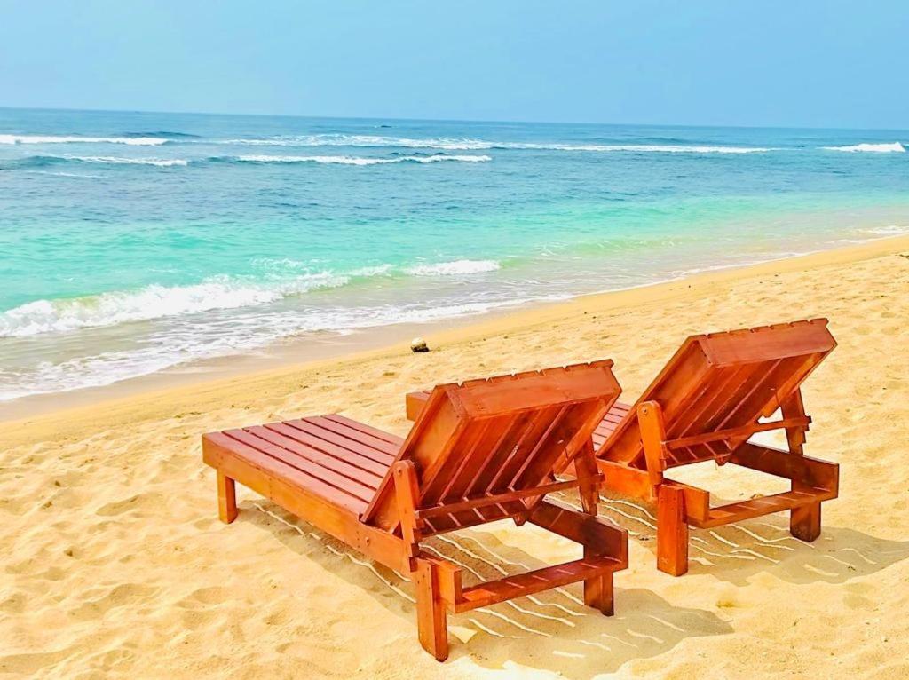 Blue Corals Beach Bungalow Matara Ngoại thất bức ảnh