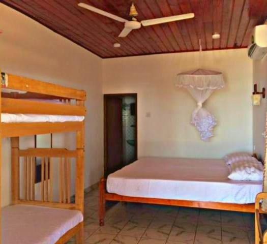 Blue Corals Beach Bungalow Matara Phòng bức ảnh